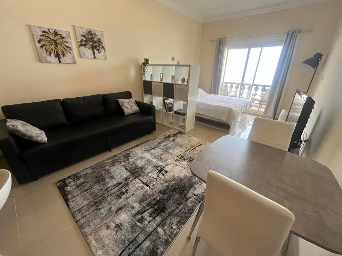 Ferienwohnung Beach Front Escape Ra’s al-Chaima Exterior foto