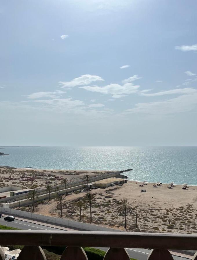 Ferienwohnung Beach Front Escape Ra’s al-Chaima Exterior foto